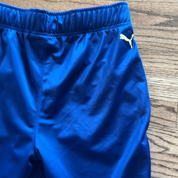 Puma contrast track pants.  Size L - Picture 5 of 7